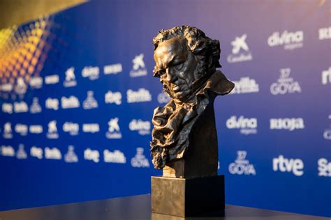 De Goya Awards van 2023: Een Feest van Spaanse Filmkunst Met Iñárritu als Gemoedelijke Gastheer